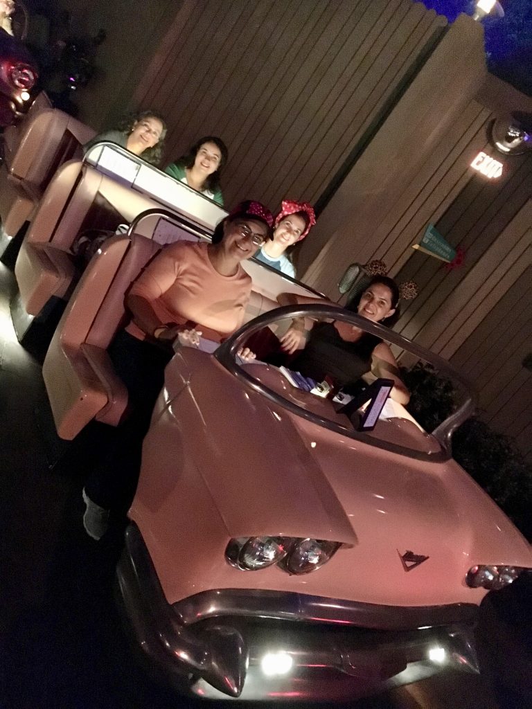 Que tal jantar num drive-in?